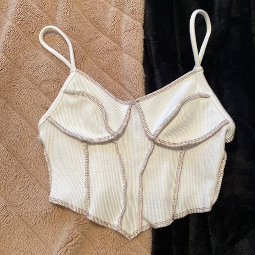 Exposed seam crop top tank